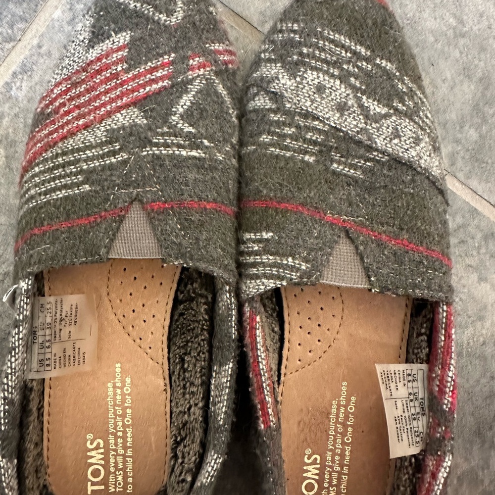 TOMS Gray and Red Patterned Slip-On Shoes - Picture 5 of 7